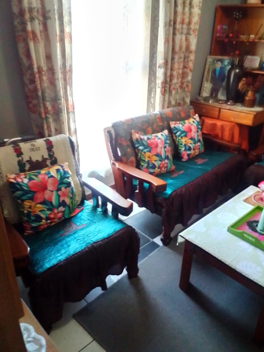 2 Bedroom Property for Sale in Windsor Park Western Cape